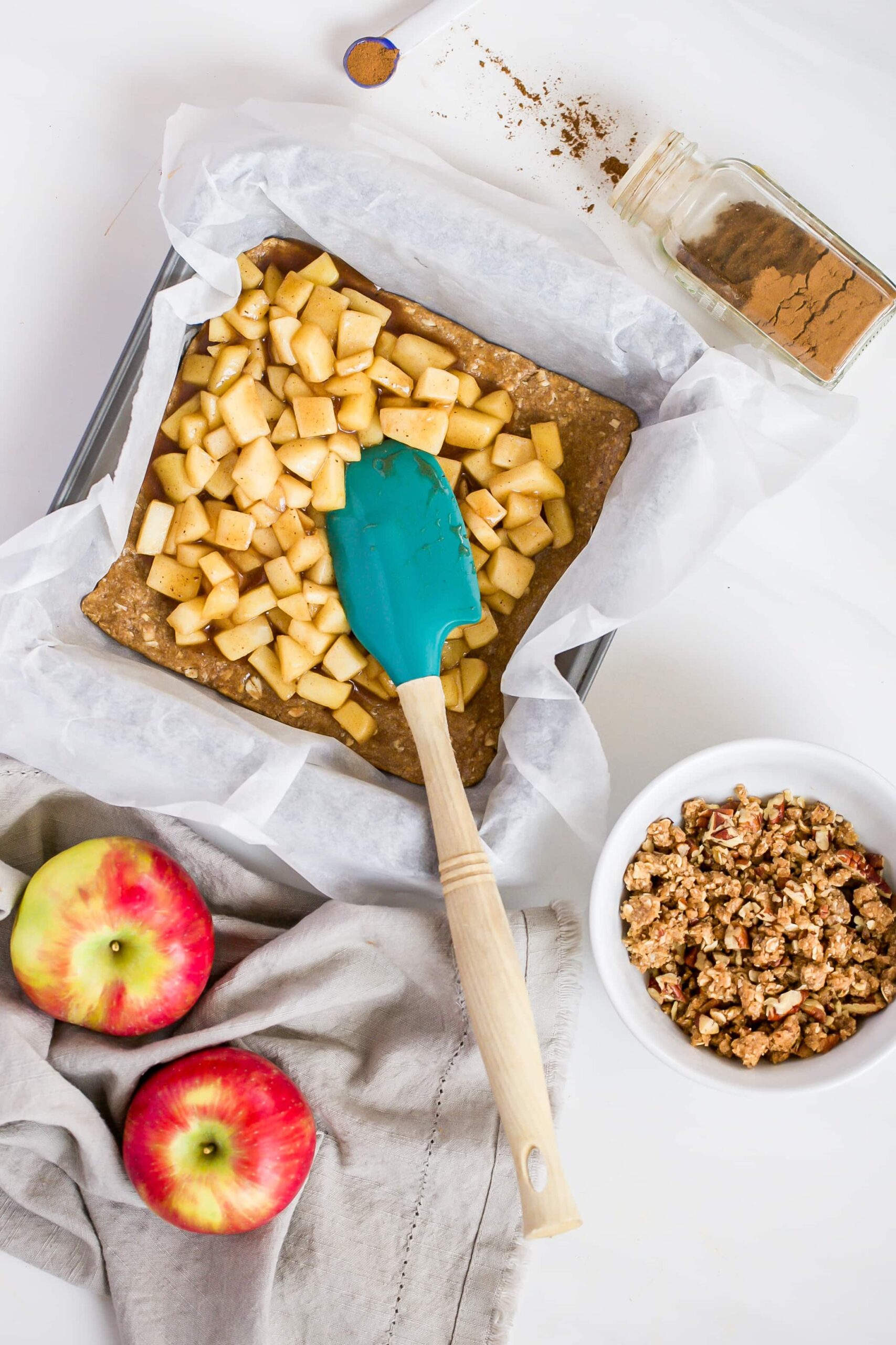 apples on top of crust