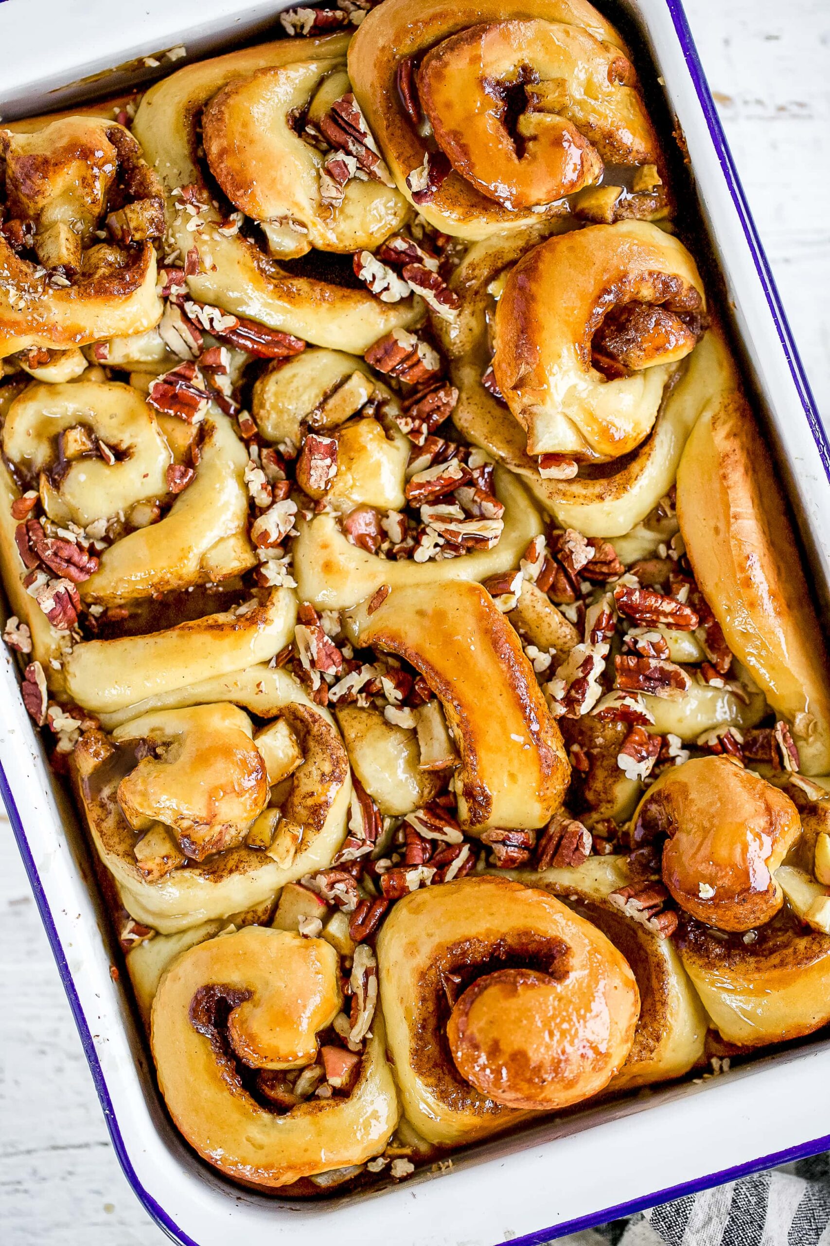 Cinnamon rolls with apple pie filling