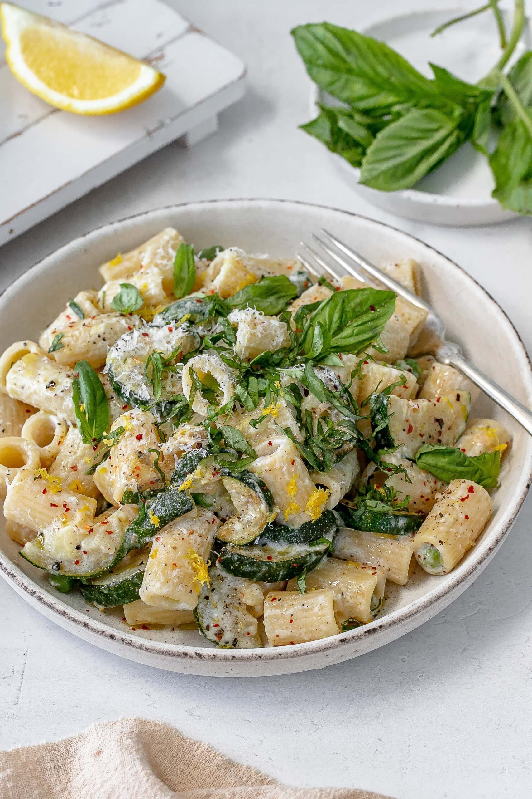 zucchini ricotta pasta in a bowl.
