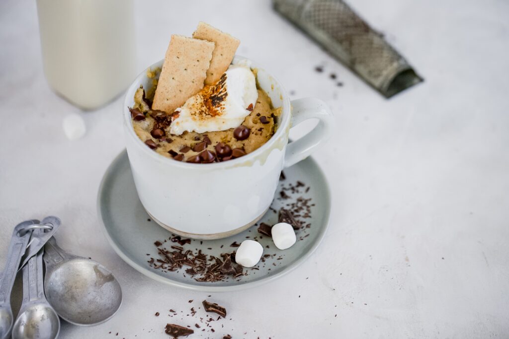 s'more mug cake