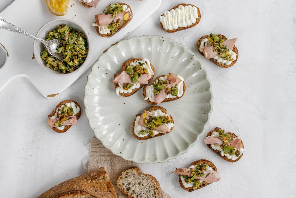 ricotta crostini