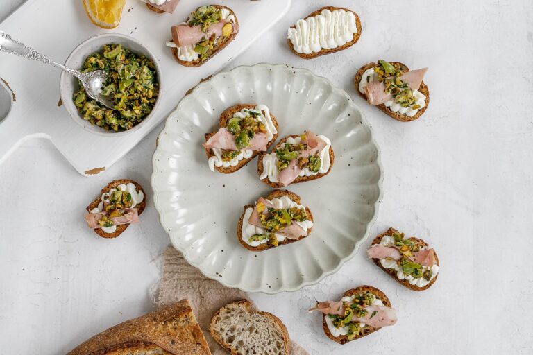 ricotta crostini