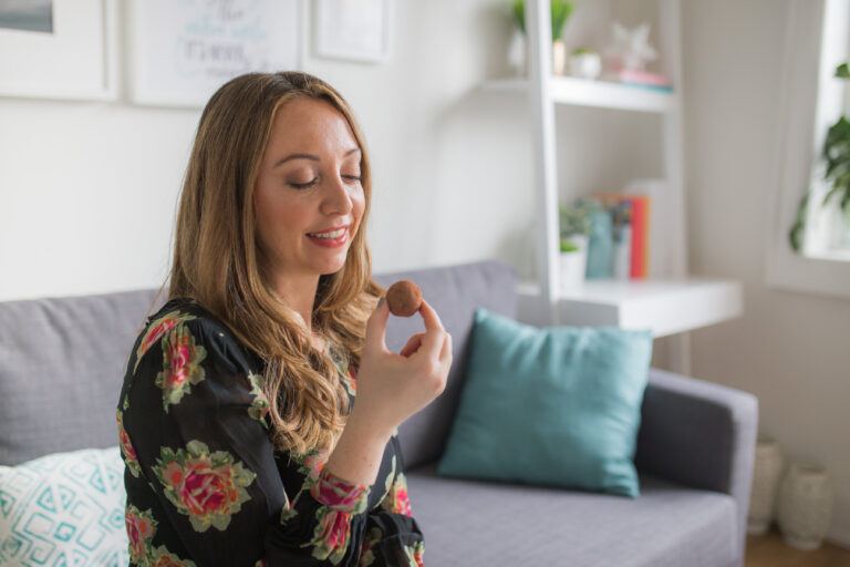 How to Eat Intuitively: From Guilt to Mindful Eating